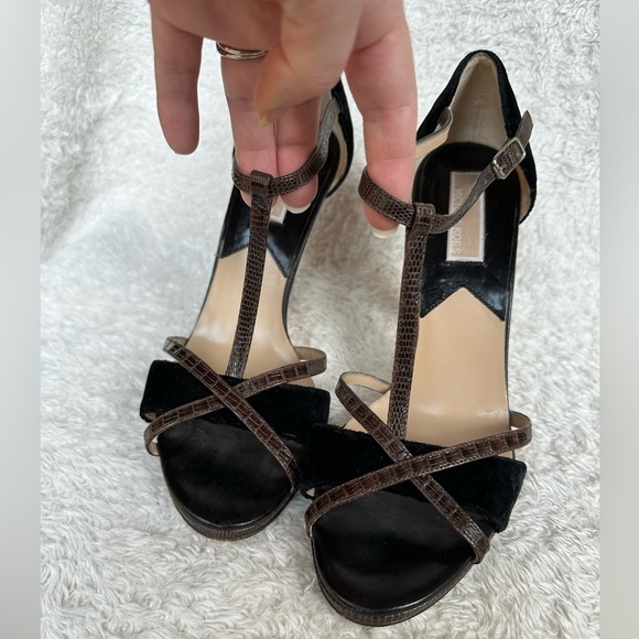 Michael Kors Women’s 7.5 Black Seude Brown Snake Skin T Strap Heel Made in Italy - Picture 2 of 7